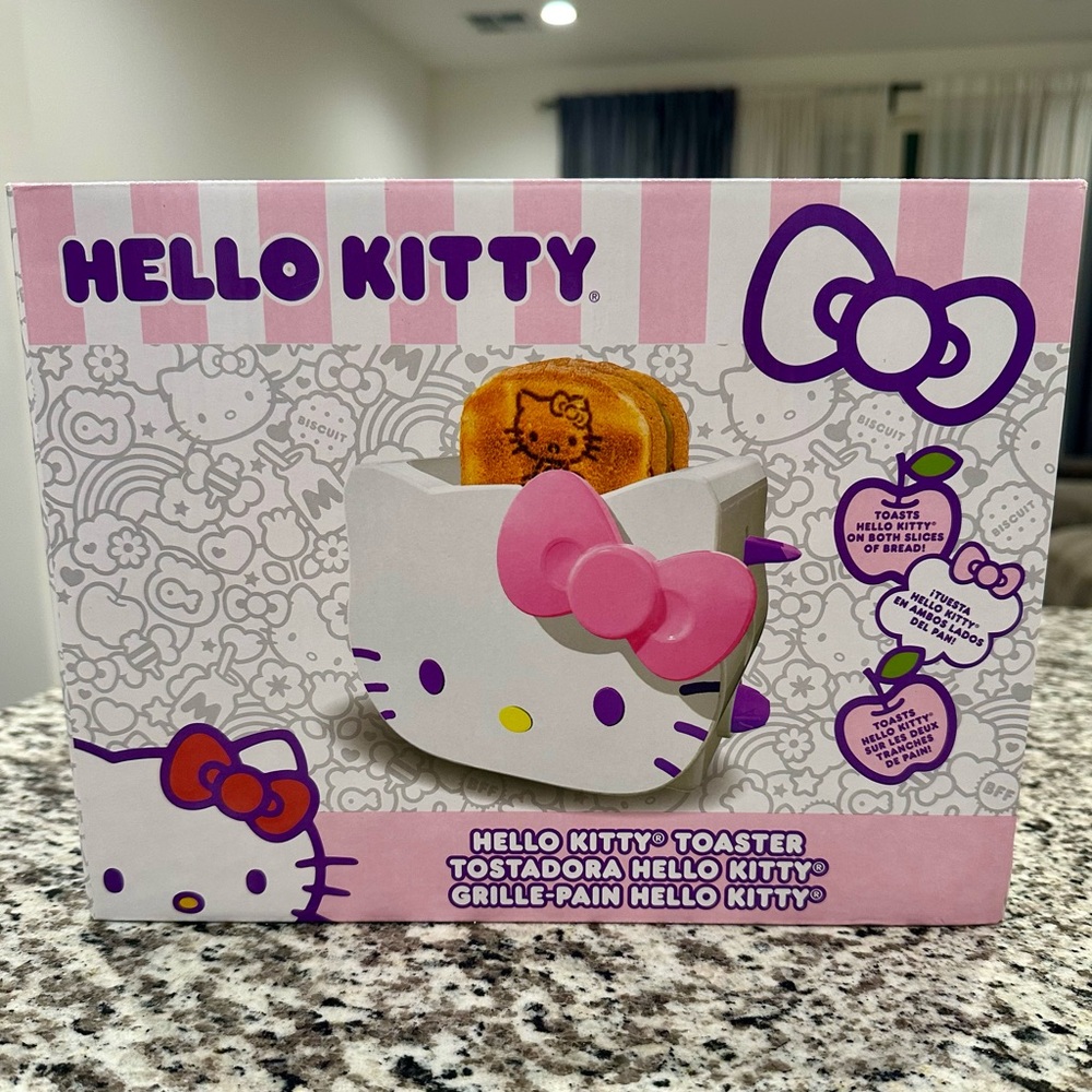 🎀NEW HELLO KITTY TOASTER🎀